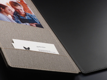 Logotrade werbemittel das Foto: Hotel-Pad 159732100