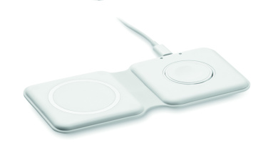 Logotrade promotional gift image of: 2 in 1 foldable charger 15W