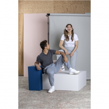 Logotrade reklaamtoote foto: Grafiit lühikeste varrukatega meeste orgaaniline polo