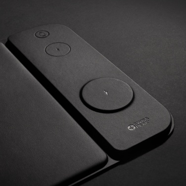 Logo trade firmakingituse pilt: Swiss Peak RCS taaskasutatud PU 15W 3 in 1 laadimishiirepadi