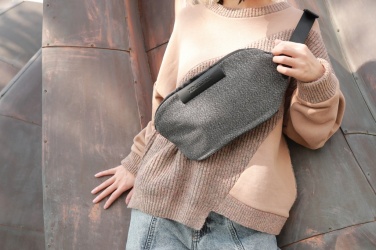 Logo trade meened foto: Õlakott Urban Bumbag