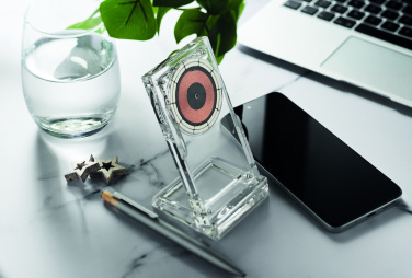 Logotrade mainoslahjat kuva: Akryyli langaton laturi 15W