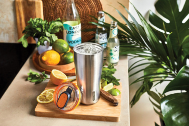 Logotrade kampanjprodukter bild: Black+Blum Isolerad rese mugg 600 ml